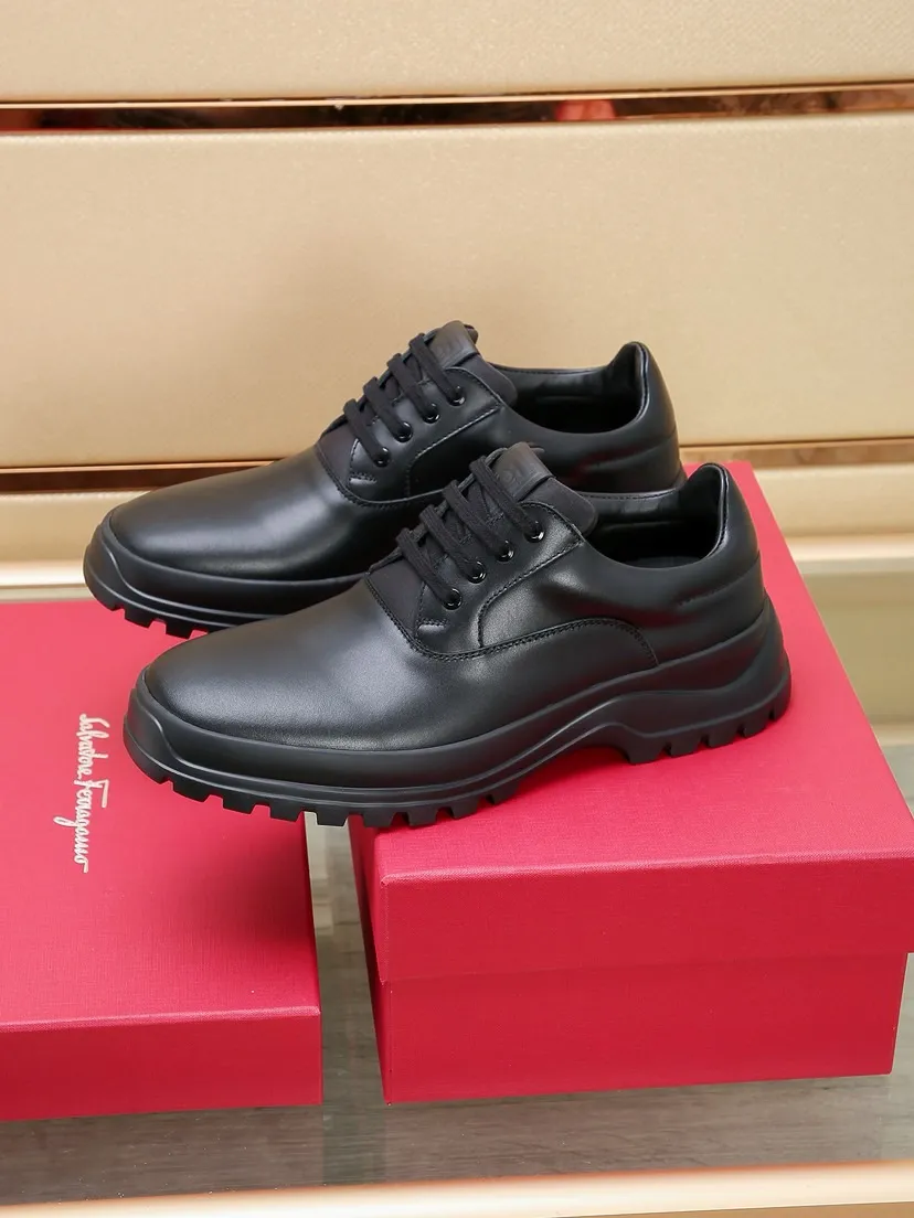 Men's men's shoes💰P660💰🔥《Ferragamo》👏Latest • High-end top brand luxury ~ purchasing agency, top quality ~. New fashionable business men's shoes🔜The uppers are made of original first-layer cowhide➕cowhide·lining, with fine workmanship. The original stylish and soft combination wear-resistant and non-slip outsole is light and comfortable on the feet. The real thing looks better in real photos. Number of yards: 38--44 (45 and 46 can be customized)